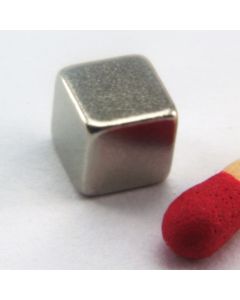 NdFeB N45 Würfelmagnet 4,5 mm Kantenlänge, vernickelt