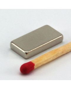NdFeB N45 Quadermagnet 15 x 7,5 x 2,5 mm, vernickelt