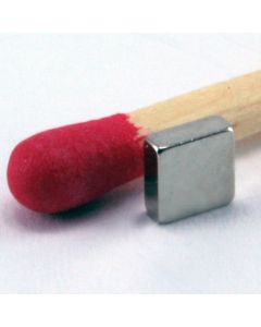 NdFeB N50 Quadermagnet 4 x 4 x 1,5 mm, vernickelt