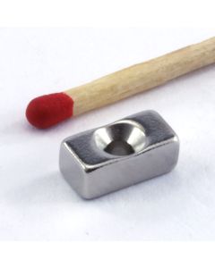 NdFeB N45 Quadermagnet 10 x 5 x 4 mm, gebohrt, N-Pol