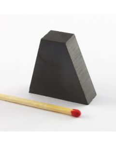 Ferrit Y35 Trapezmagnet 10 x 12,32-32,4 x 30,9 mm