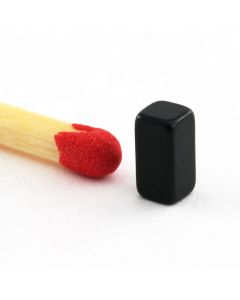 NdFeB N45 Quadermagnet 6 x 3 x 3 mm, schwarz Epoxidharz, längs magnetisiert