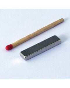 NdFeB N35 Quadermagnet 26,4 x 6 x 3 mm, vernickelt, längs magnetisiert